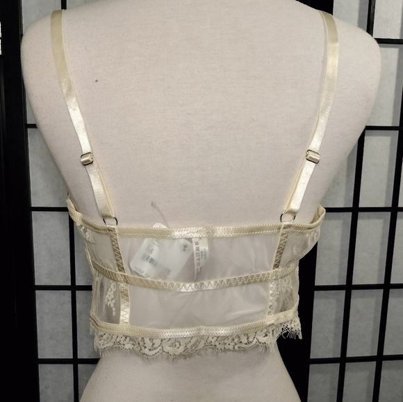 Free People Layer In Lace Bustier Ivory Sizes Small and Medium - Picture 5 of 6